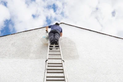 Peinture extérieure à Chef-Boutonne — façades et ravalement